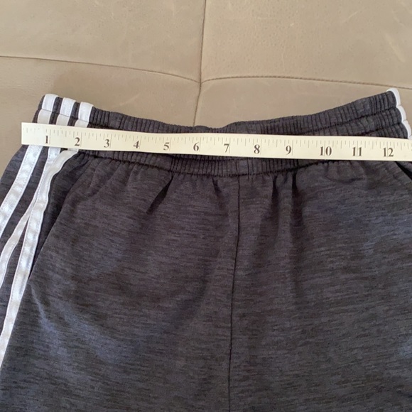 Adidas joggers / pants size boys XL 18/20 - Picture 4 of 7